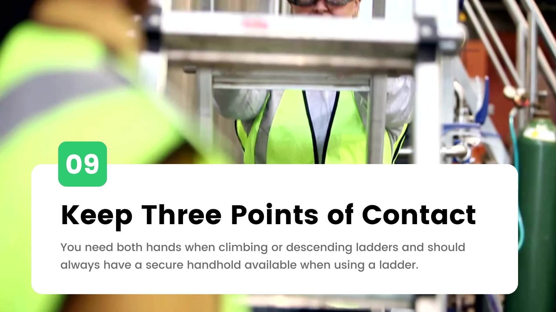 ladder safety rule 9